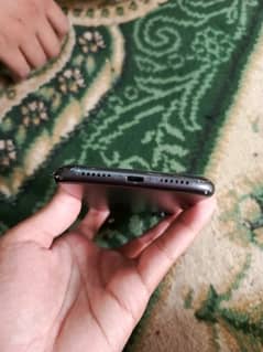 Iphone 11 64 gb jv nonpta 10/10 black colour water pack