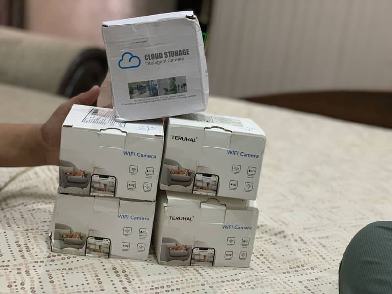 HD Pixel WiFi Camera with motion detection n live streaming 1