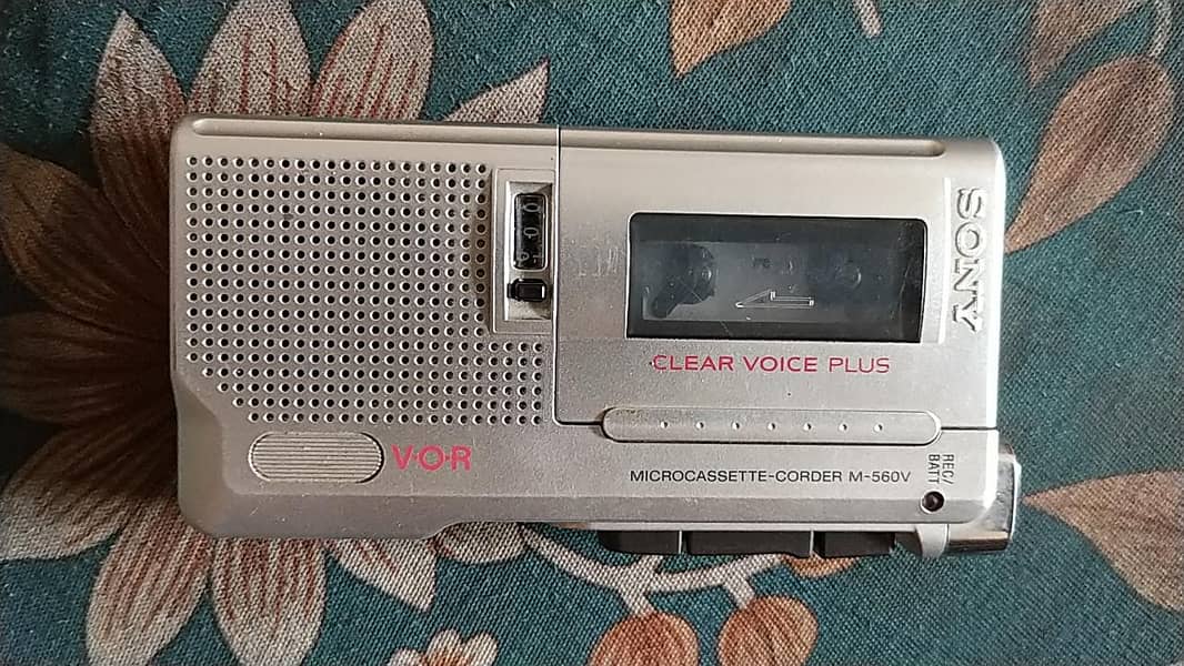 Sony D11 discman - Sony walkman -panasonic radio 19