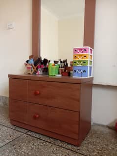 dressing table