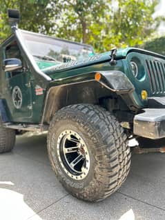 Jeep wrangler Army officer driven