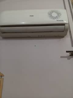 Haier Ac Dc inverter 1ton 3year used good new condition