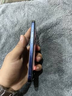 iPhone 15pro Factory Unlocked )LLA Model) 256gb