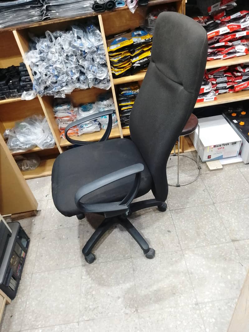 computer chairs 10 / 10  Condition Container lot 1