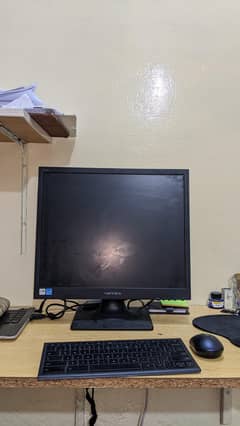 19 inch monitor