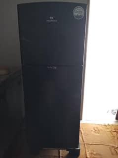 Dawlance good condition fridge not investor lekin bijli Kam late ha