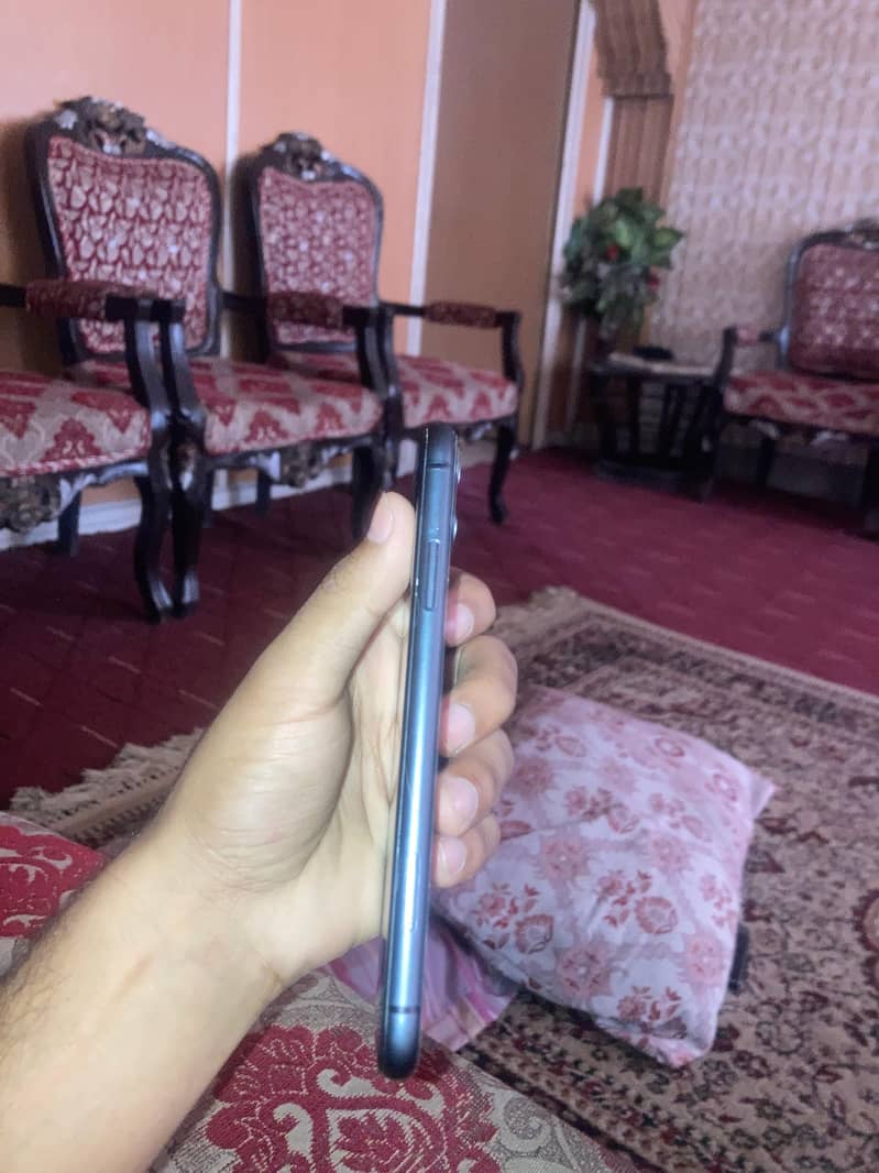 Scratch less phone only Face ID disable 2