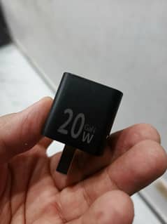20W Mobile charger c-c 3.0 GAN for iphone/android
