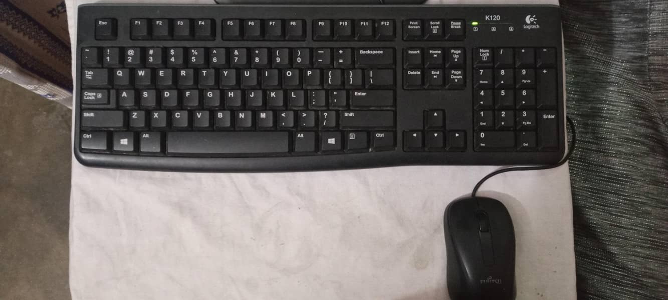 Dell Precision T 1650 With LCD And Keyboard Mouse 2
