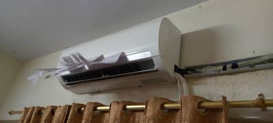 1 Ton Ac non-inverter Make by Midea used 3 season