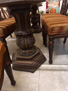 Dinning table Glass top