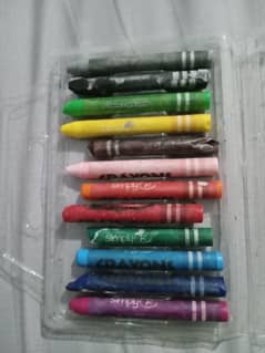 Caryons colour for children in normal condition