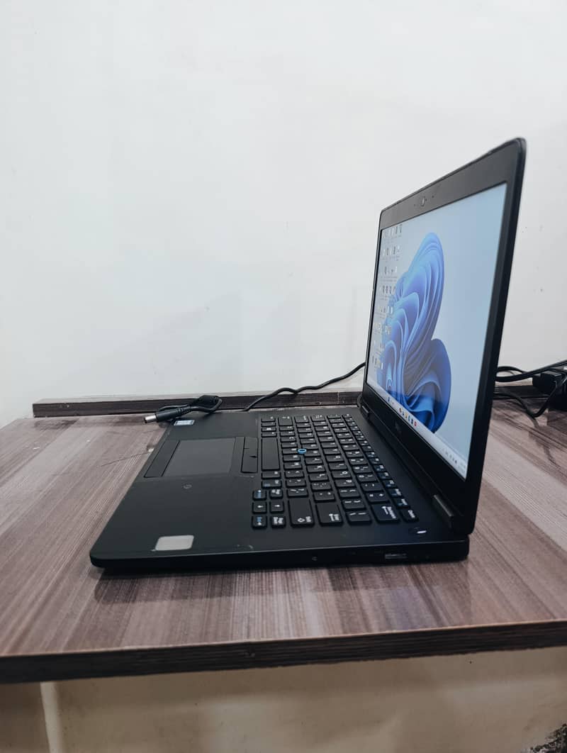 Dell Latitude E7470 - Core i7 6th Generation| Best for any type work 5
