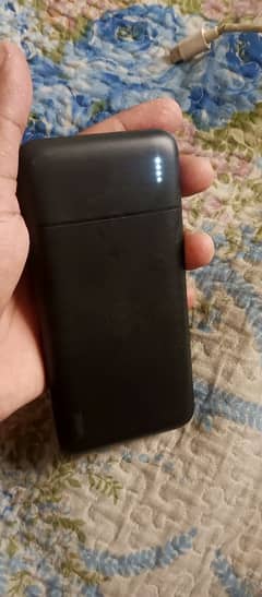 10000 mah power bank. . .