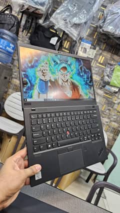 Lenovo ThinkPad X1 Carbon Gen 8 Magnisiuem + Carbon Fiber core i7 10th