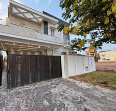19 Marla Brand New House For Rent