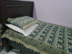 bed set dressing