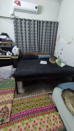 Iron pipe bed