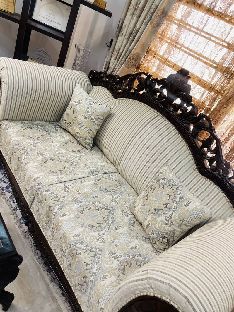 Sofa set with tables and qaleen 2