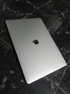 MacBook pro 2019_16"inch | 16GB | 512GB SSD