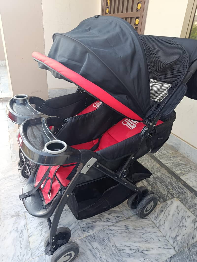 Double pram 3