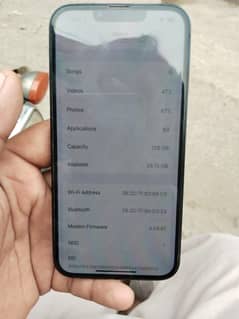 iPhone 13 jv 128gb with 5 month apple warranty water pack