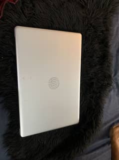 HP NOTEBOOK i5 10th gen 256ssd
