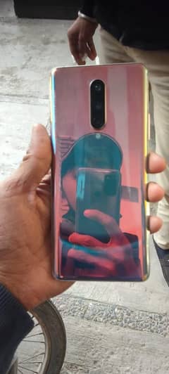 one plus 8 interstellar glow