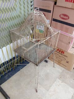 bird cage in good condition