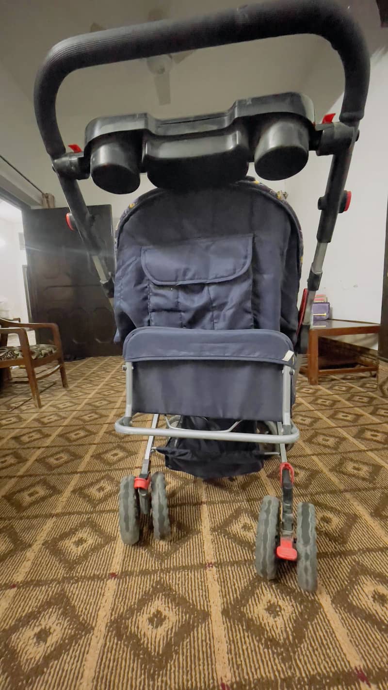 Pram used but almost new good condition 1