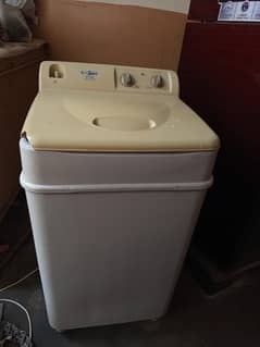 washing machine in working condition