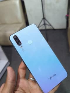 Vivo y17