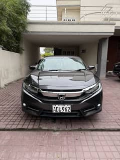 Honda Civic Oriel 1.8 i-VTEC CVT