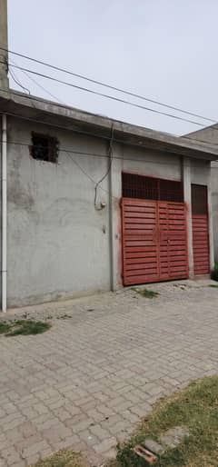 272 wala Marla 4 Marley Bara Hall sirf Hall hy pora front 25.6/43 inch