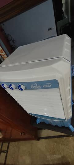 Ac/Dc Cooler New condition