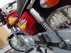 honda 125 in nice looking condition New number 19/25 model