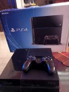 ps4 fat 500 GB 10/10 condition with box