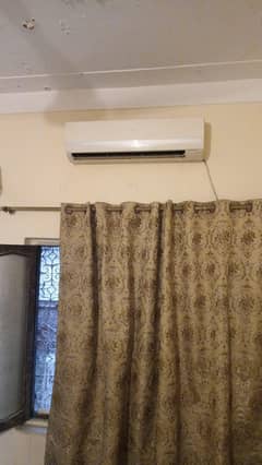 Air Condirioner For Sale 1.5 Tons (Haier)