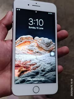 iphone 7 plus  apple phone better than 8 se mini