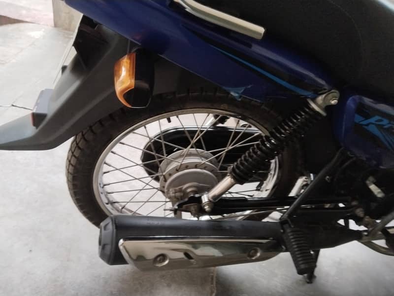 good condition new tire 10 by 10 no rust 2