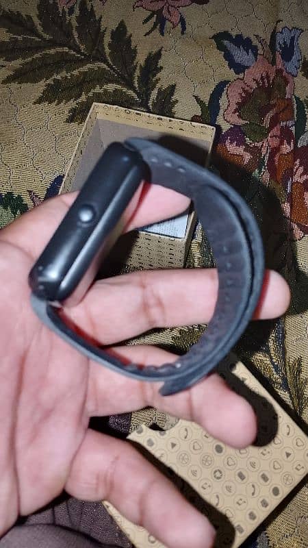 The smart watch with sim many function only 2 month used new condition 7