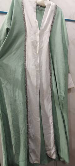 Saudiarabia Abaya in Large Size in Fresh Condition just 2 times Wear