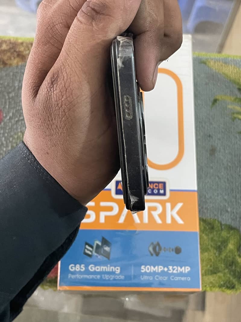 Aoa tecno spark 20 for sale with box condition 10/10 8