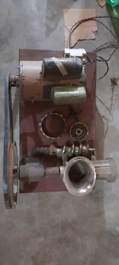 Qeema machine