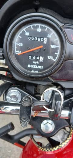 suzki 110 bari achi or saaf bike hai