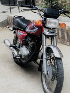 Honda 125 bilkul ok he koi msla ni personal use documents clear he
