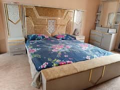 Bedroom set 4 pieces