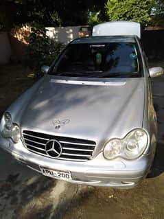 Mercedes Benz c180