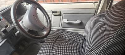 Suzuki mehran 2011