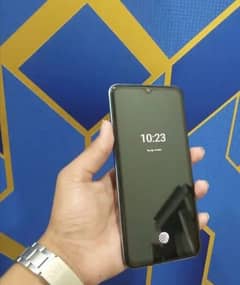 v23e full box Condition 10by10   8/256